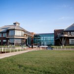 how to dress business casual on March 16, 2026